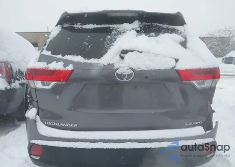 2019 Toyota Highlander Le Plus z USA, uszkodzony, nr VIN 5TDBZRFH7KS932731